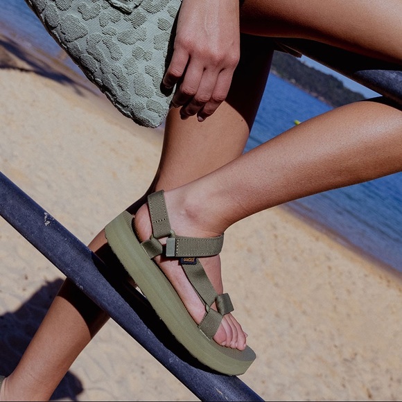 Teva | Shoes | Teva In Olive Midform Size 6 | Poshmark